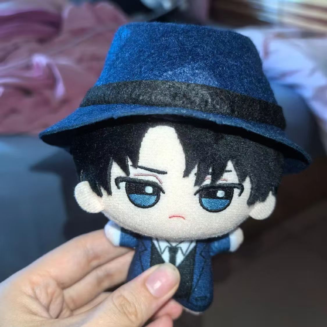 Плюшевая игрушка Леви Аккерман – обзор и цена Cosplay Plushie Prop